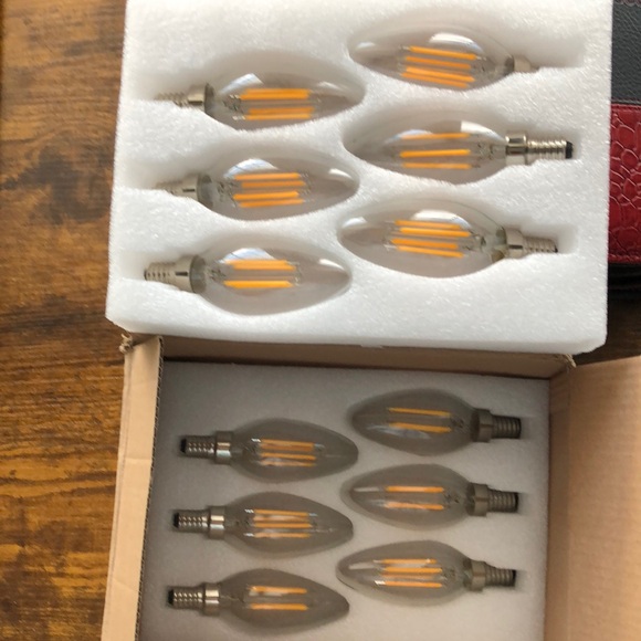 LEDERA Other - LEDERA  E-12 CANDELABRA LIGHT BULBS